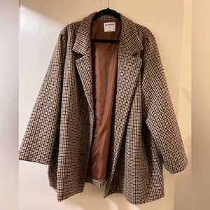 Classic oversized plaid blazer